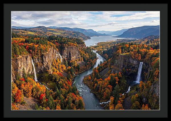 Columbia River Gorge In Autumn