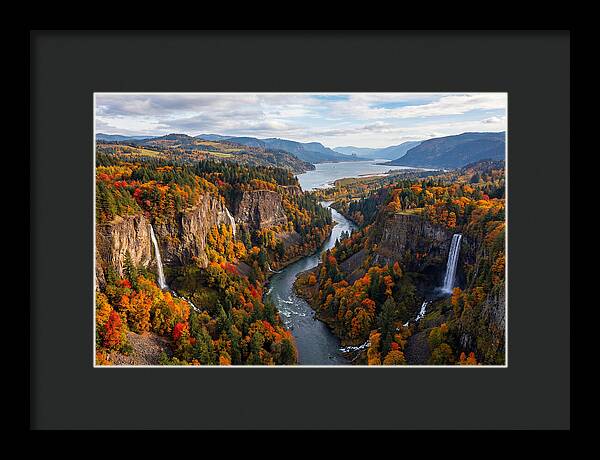 Columbia River Gorge In Autumn