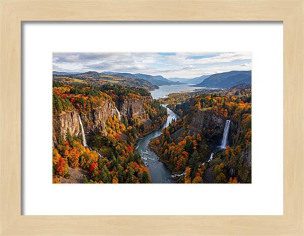 Columbia River Gorge In Autumn