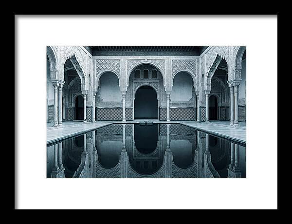 Court Of The Myrtles Reflection
