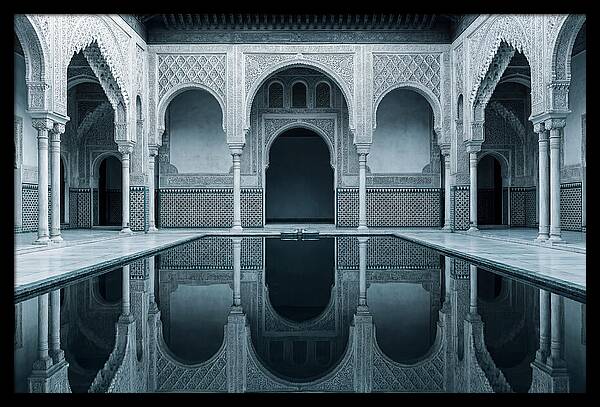 Court Of The Myrtles Reflection