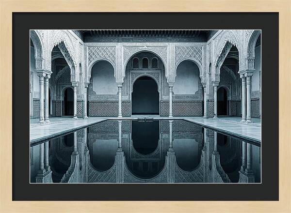 Court Of The Myrtles Reflection