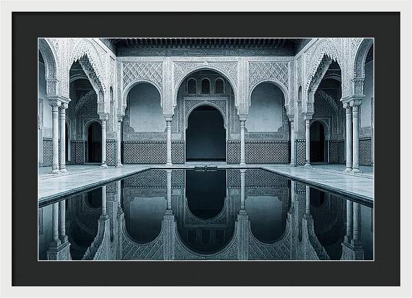 Court Of The Myrtles Reflection