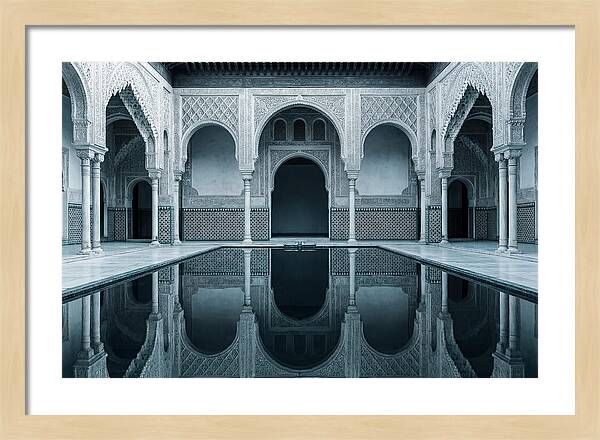 Court Of The Myrtles Reflection