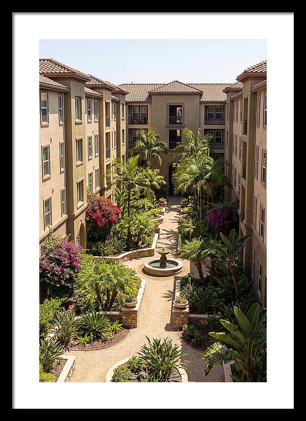 Courtyard Oasis In Urban Living