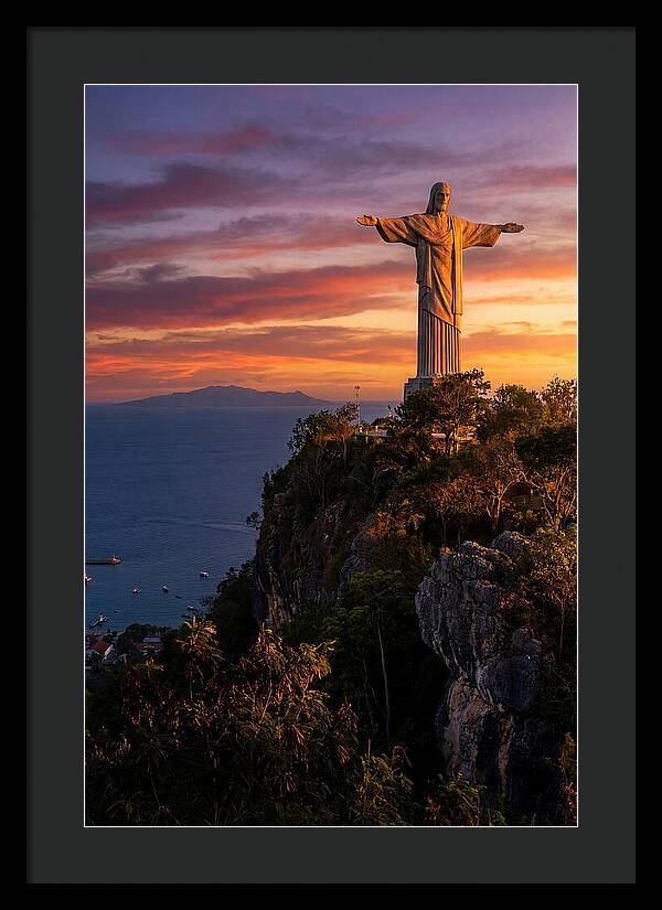 Cristo Rei At Sunset