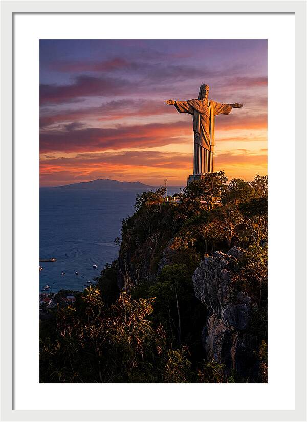 Cristo Rei At Sunset
