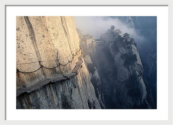 Daring Plank Walk On Mount Hua