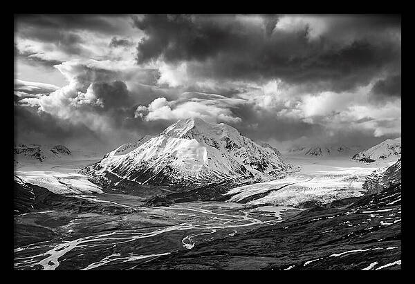 Denalis Majestic Arctic Expanse