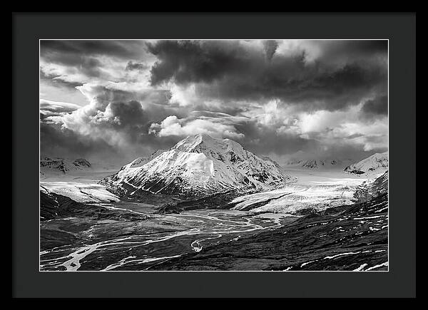 Denalis Majestic Arctic Expanse