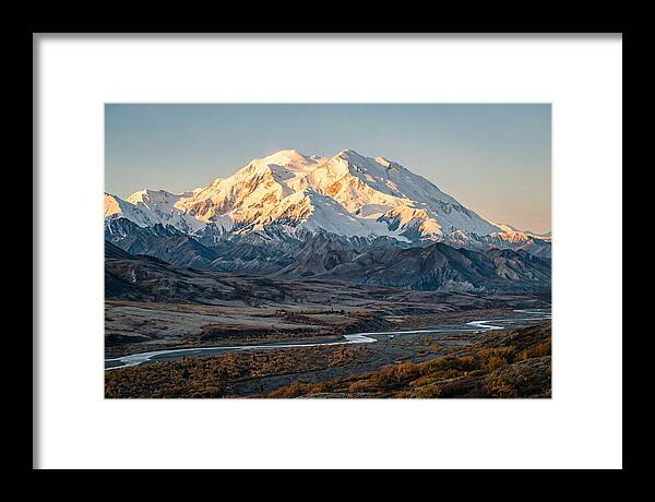 Denalis Majestic Snowcapped Peak