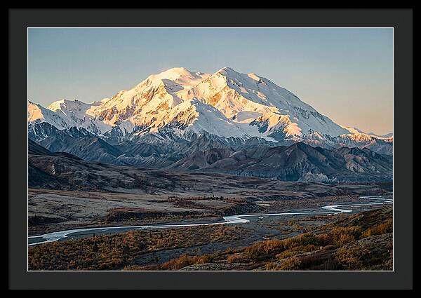 Denalis Majestic Snowcapped Peak