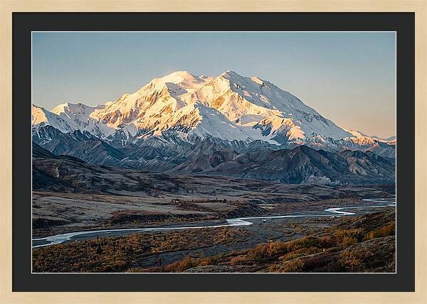 Denalis Majestic Snowcapped Peak