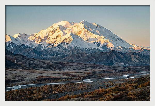 Denalis Majestic Snowcapped Peak