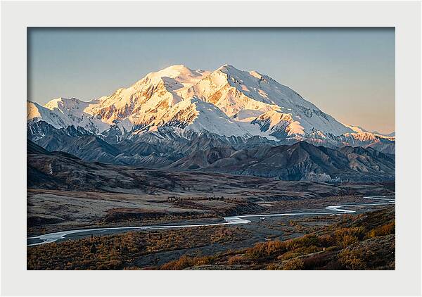 Denalis Majestic Snowcapped Peak
