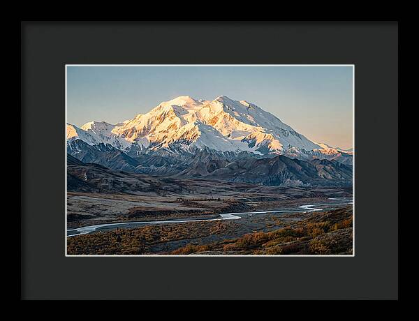 Denalis Majestic Snowcapped Peak