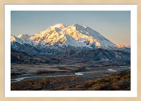 Denalis Majestic Snowcapped Peak