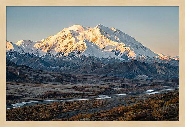 Denalis Majestic Snowcapped Peak