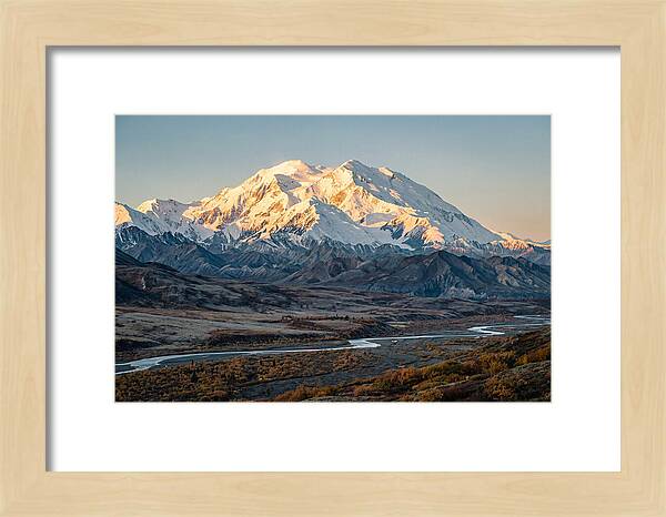 Denalis Majestic Snowcapped Peak