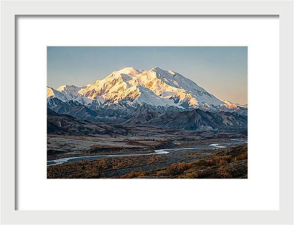 Denalis Majestic Snowcapped Peak