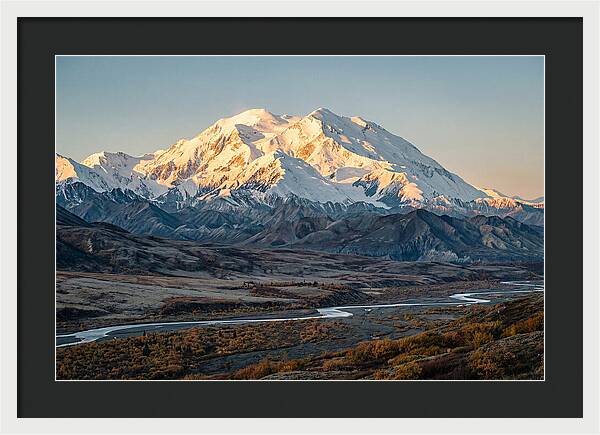 Denalis Majestic Snowcapped Peak