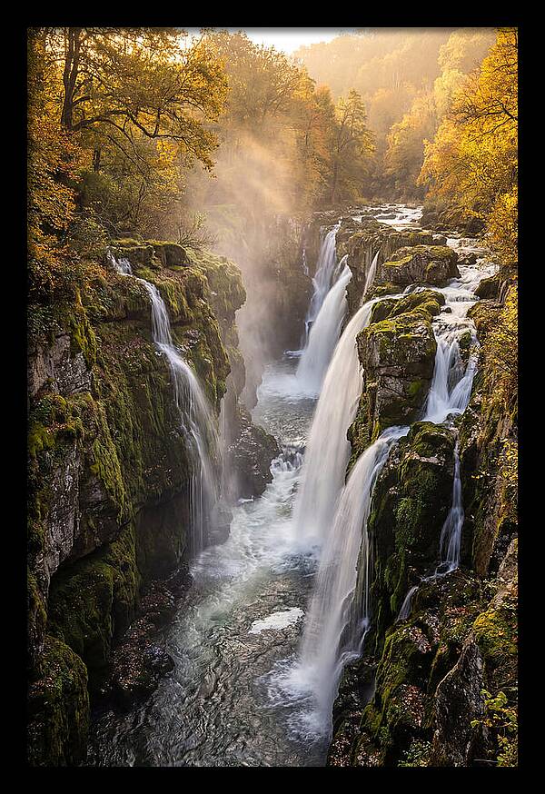 Devils Kettle Waterfall Serenity