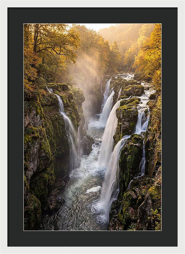 Devils Kettle Waterfall Serenity