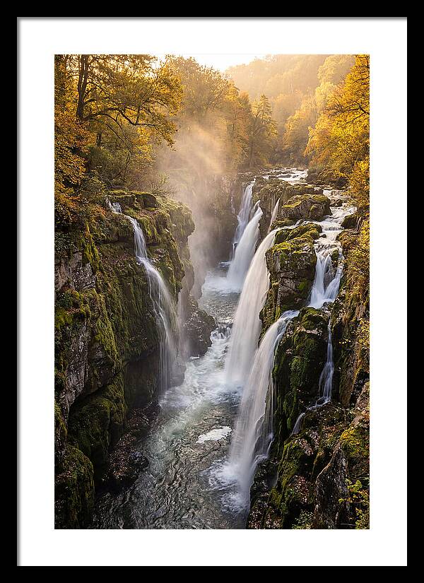 Devils Kettle Waterfall Serenity