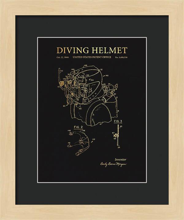 Diving Helmet Gold Patent Us3680556a