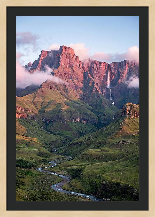 Drakensberg Amphitheatre At Sunrise