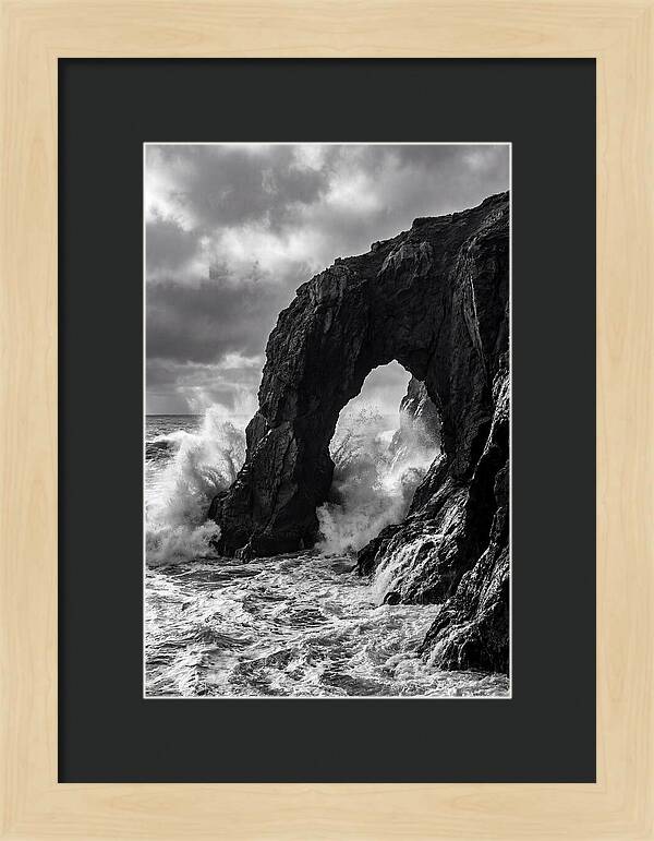 Dramatic Durdle Door Arch