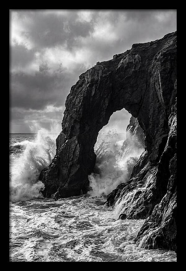 Dramatic Durdle Door Arch