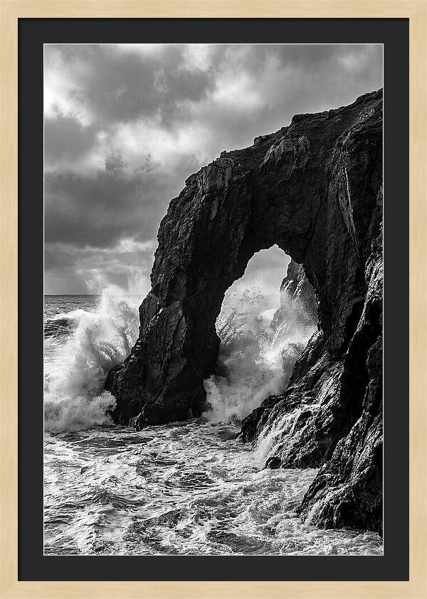 Dramatic Durdle Door Arch