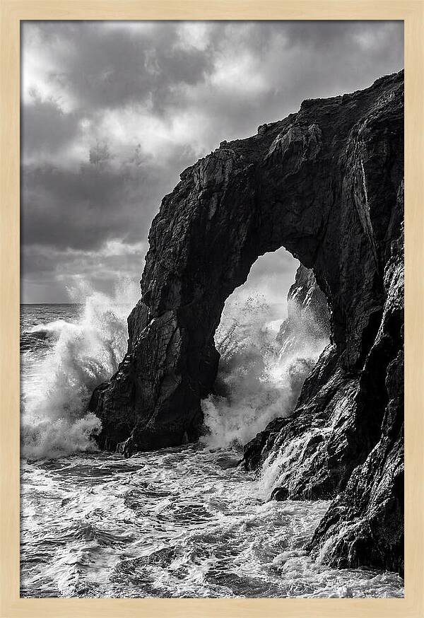 Dramatic Durdle Door Arch