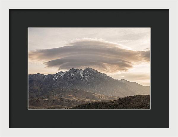 Dramatic Lenticular Cloud Formation
