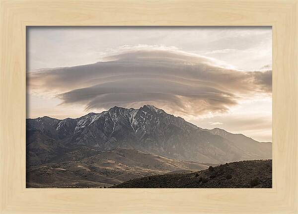 Dramatic Lenticular Cloud Formation