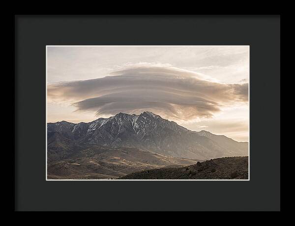 Dramatic Lenticular Cloud Formation