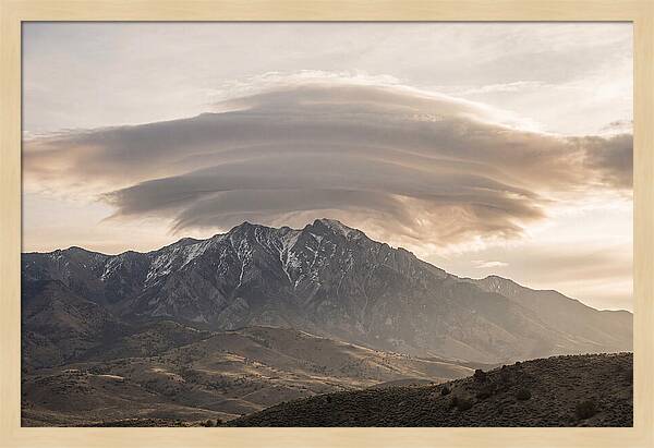Dramatic Lenticular Cloud Formation