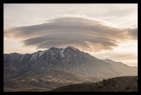 Dramatic Lenticular Cloud Formation