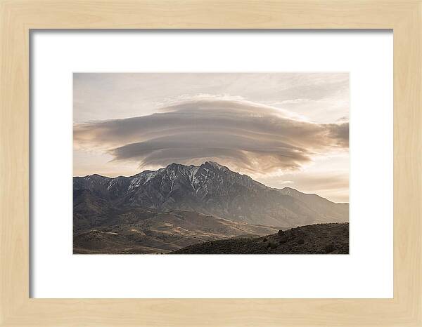 Dramatic Lenticular Cloud Formation
