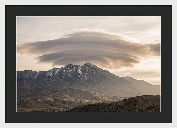 Dramatic Lenticular Cloud Formation