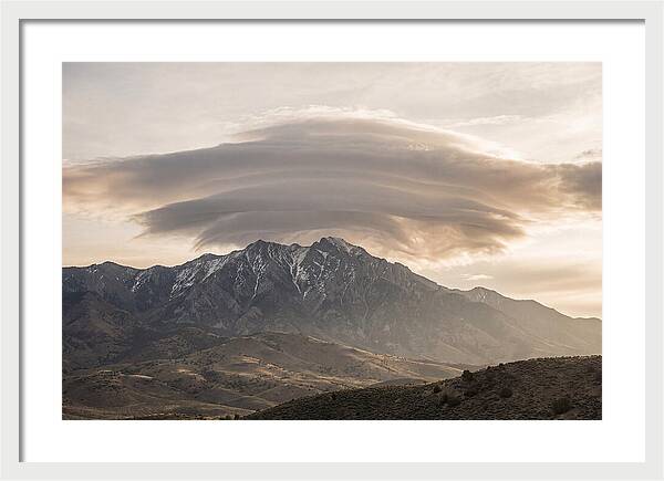 Dramatic Lenticular Cloud Formation