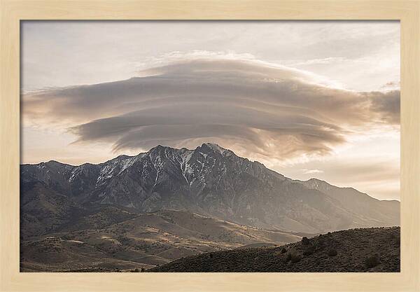 Dramatic Lenticular Cloud Formation