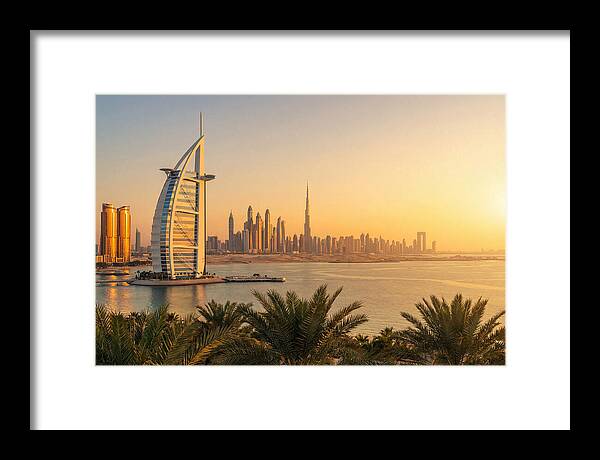 Dubais Dusk Horizon