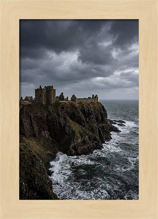 Dunnottar Castle Overlooking The Sea