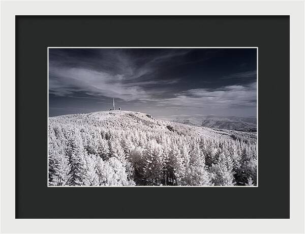 Dusk Embrace Of Brocken Mountain