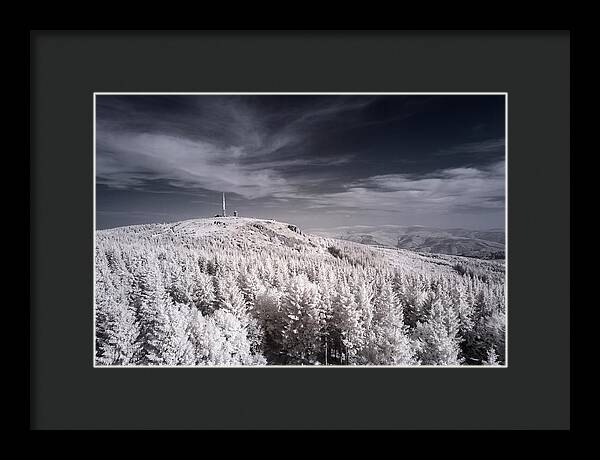Dusk Embrace Of Brocken Mountain