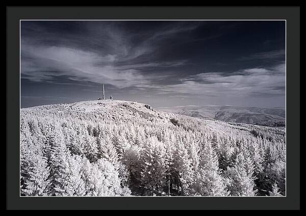 Dusk Embrace Of Brocken Mountain
