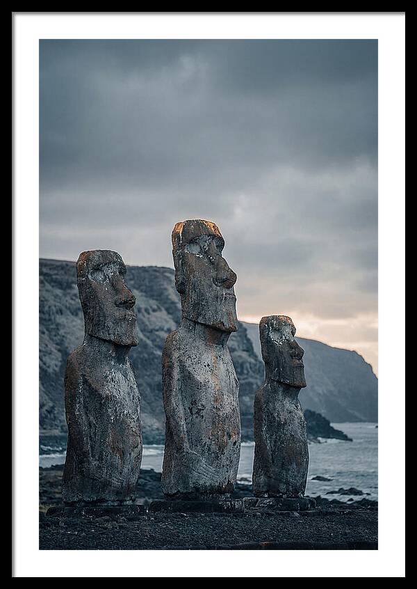 Easter Island Moai Statues At Ahu Tongariki
