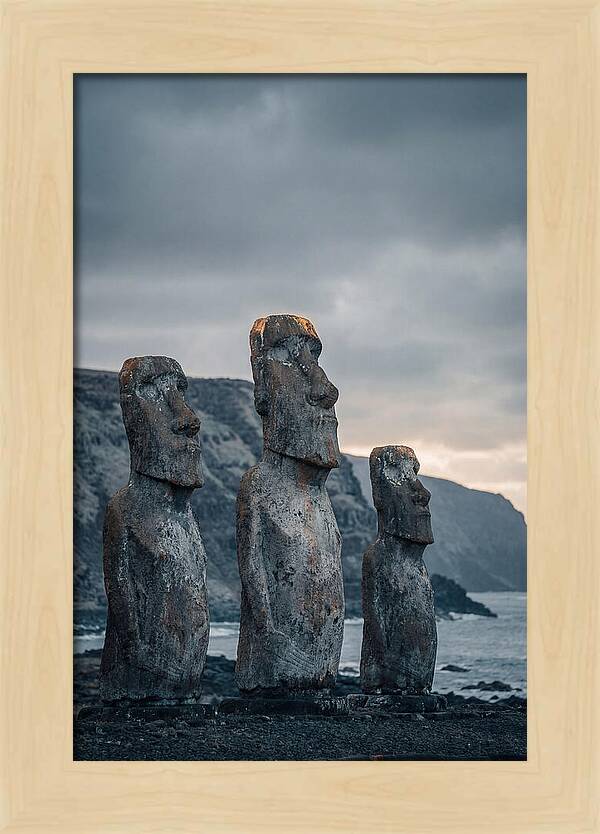 Easter Island Moai Statues At Ahu Tongariki